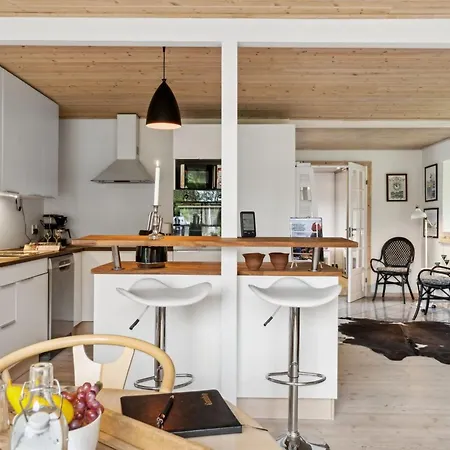 - 1-2km From The Sea By Interhome Feriehus *